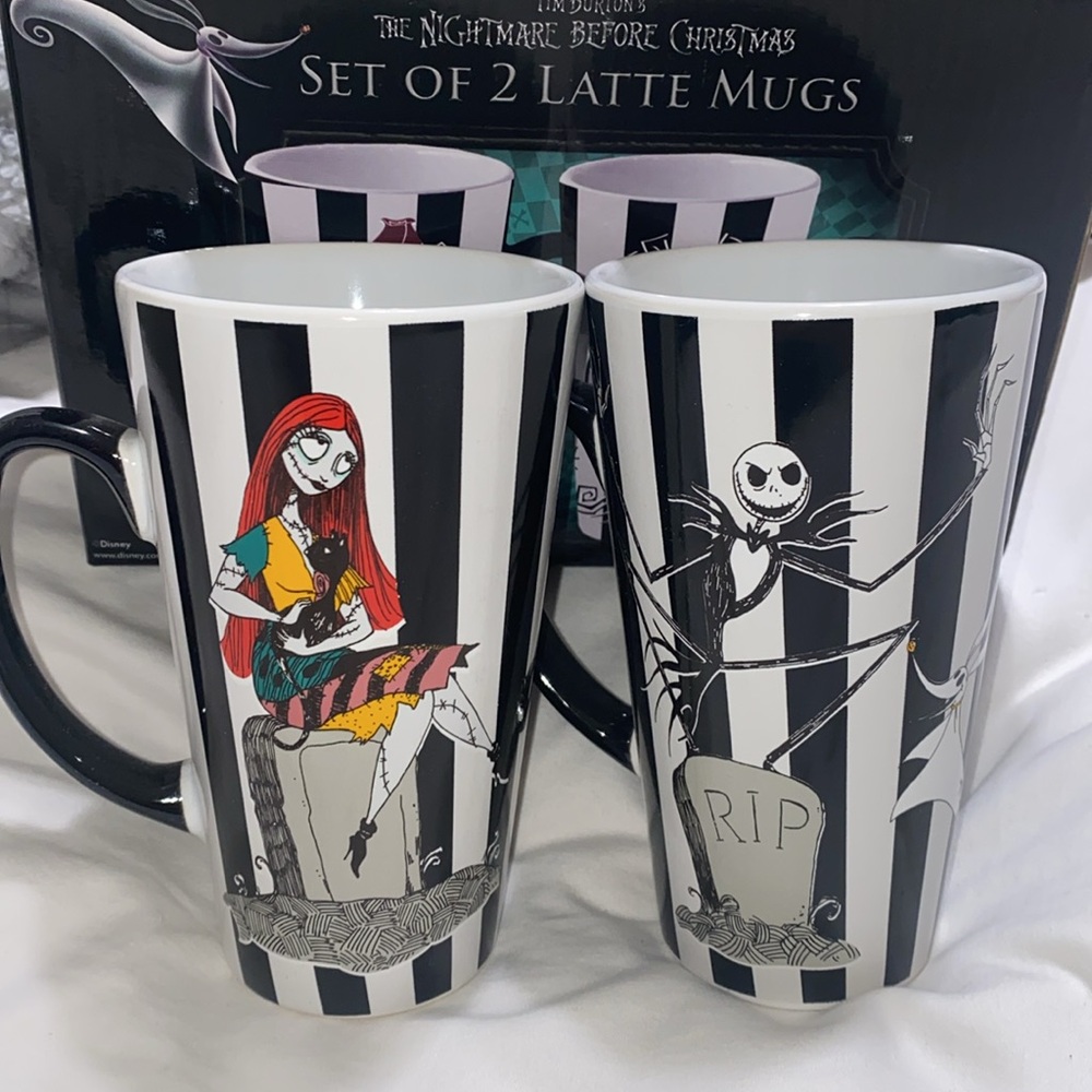 New Disney Tim Burton’s The Nightmare before Christmas set of 2 latte mugs 16oz